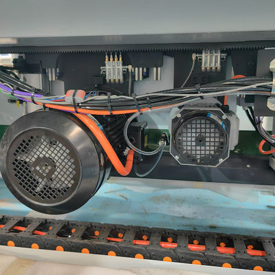 Máquina de serragem de painel de madeira de precisão automática CNC horizontal MJ6230B