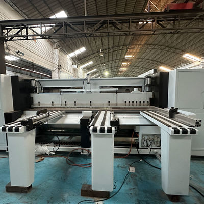 Máquina automática de corte de madeira MJ6230B para indústria de móveis
