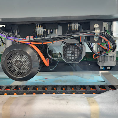 Máquina automática de corte de madeira MJ6230B para indústria de móveis