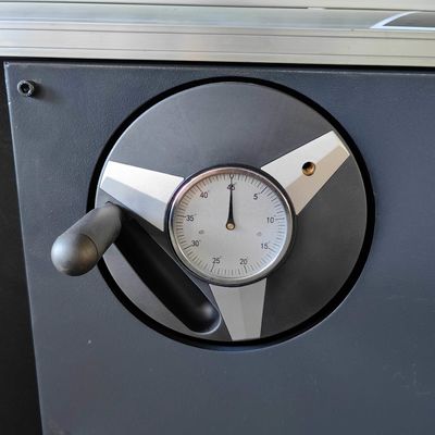 Mobiliário MJ6132 Máquina de serrar com mesa inclinável de 45 graus e painel circular deslizante