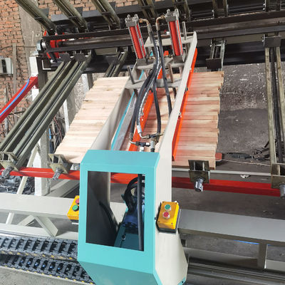 Alta produtividade MY2600A-8 Compositor de madeira rotativo Porta-clamps pneumáticos Máquina de porta-clamps hidráulica
