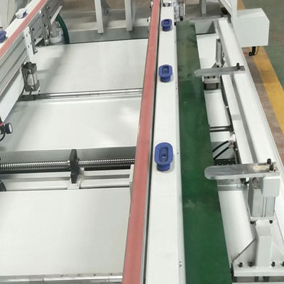 Máquina automática CNC para corte de painéis de madeira