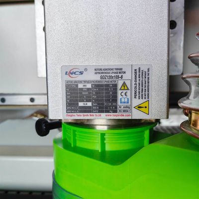 Roteador CNC de trabalhos de madeira de alta velocidade com 6 espindéis para escultura e gravura 3D