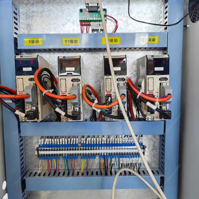 Máquina de escultura laser de escultura de madeira de 5 eixos altamente durável com roteador CNC avançado
