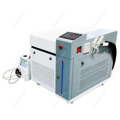 Máxima potência de saída 1500W Soldadora a laser portátil para aplicações de solda de precisão