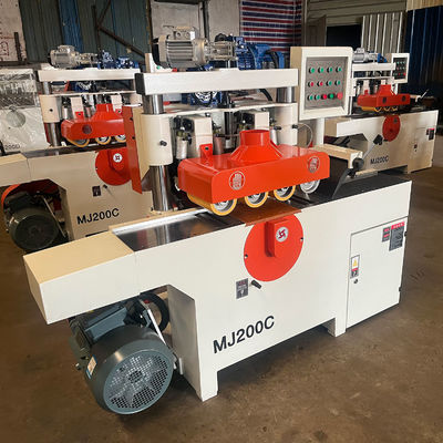Máquina de serragem automática de cortes múltiplos para corte de madeira de precisão e eficiência