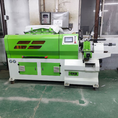 Máquina de torneamento de torno de madeira CNC versátil com max. comprimento girado 750mm