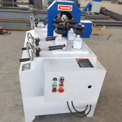 1.1KW Motor de alimentação MC90100B Máquina de processamento de barras redondas para a produção