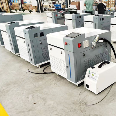 1500W Industrial 3 em 1 Limpeza a laser de fibra Soldador Cortador Máquina de limpeza de ponto de soldagem