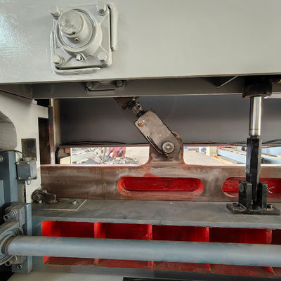 Máquina de corte de painéis de madeira com projeto pesado e função automática MJB318