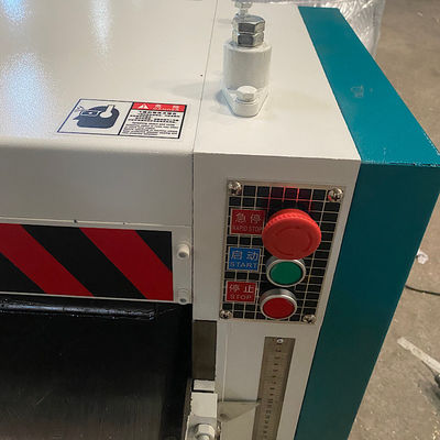 Máquina de planeamento de cinturão transportador de lado único multifuncional para lojas de materiais de construção