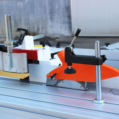 C300 Máquina combinada de carpintaria Planador de espessura Cutterblock Velocidade de rotação 5700 rpm