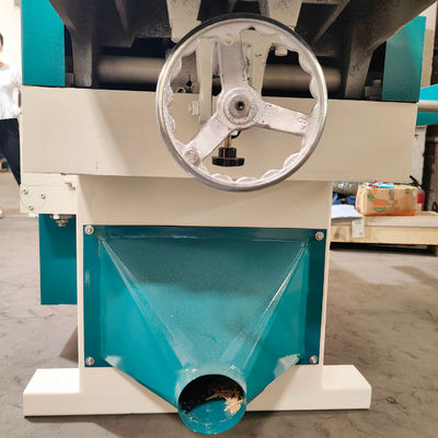 Planeamento de superfície de madeira maciça MBZ524A Máquina de planeamento automático de alimentação de eixo duplo