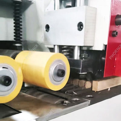 Máquina de moldagem de barras redondas fácil de operar para corte de vassouras e processamento de madeira