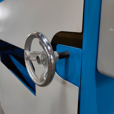 Máquina de corte automática de barras redondas com eixo principal de velocidade
