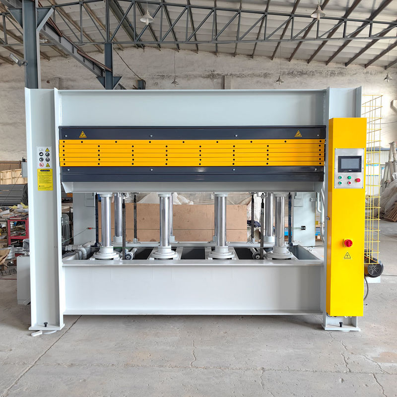 Fácil de operar 5 camadas de contraplacado MDF Madeira máquina de prensagem a quente para a fabricação de portas