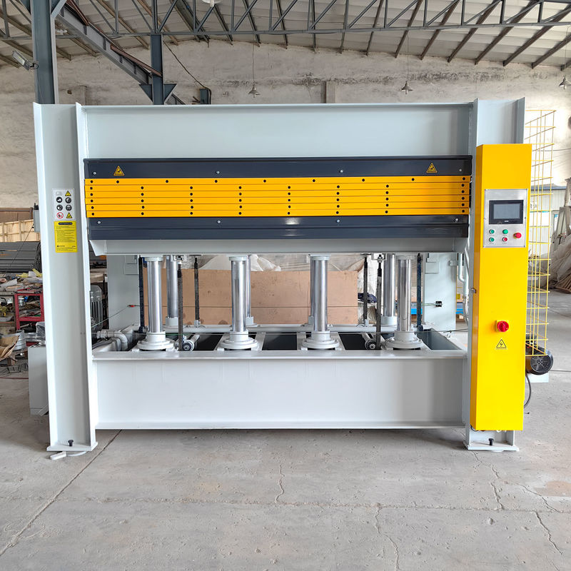 5 camadas de trabalho 5 camadas de revestimento de porta de madeira MDF Máquina de prensagem hidráulica a quente para fabricação de portas