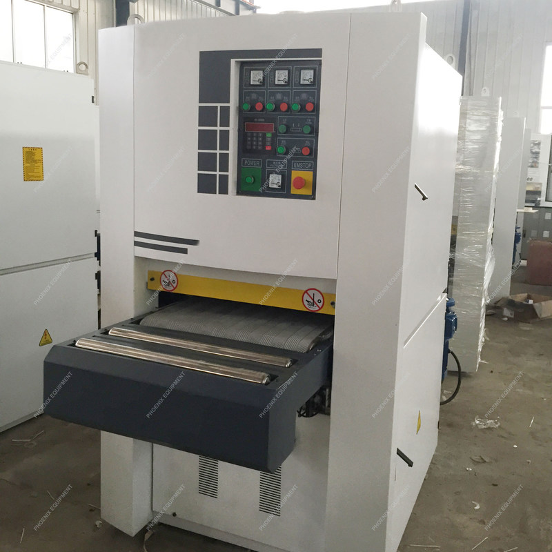 R630 máquina de lixar madeira com vácuo aumentar a sua eficiência de fabricação de móveis