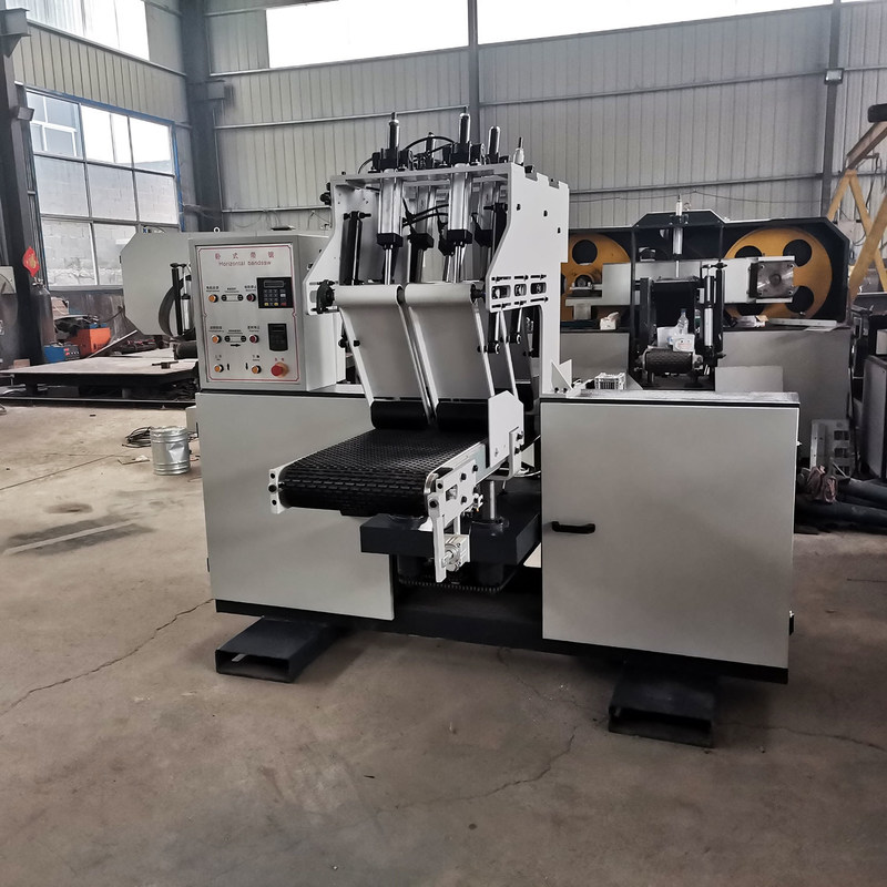 Máquina horizontal automática de corte de madeira quadrada