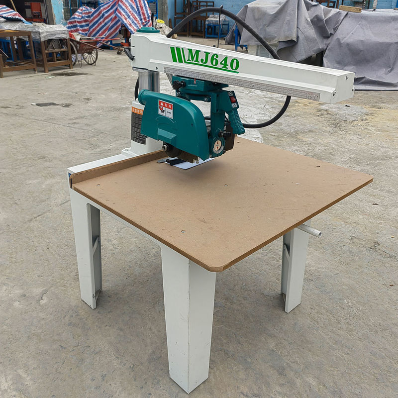 110 mm Max. Espessura de trabalho Serra de braço radial de madeira MJ640