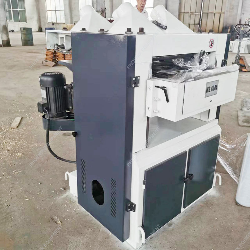 Fácil Máquina de trabalho de madeira de molde de quatro lados 9,2/7,5 m/min Velocidade de alimentação 850 KG Peso